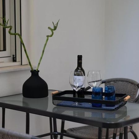 Stylish Abode Under Acropolis W/ Sunny Courtyard! Apartment Atena Exterior foto