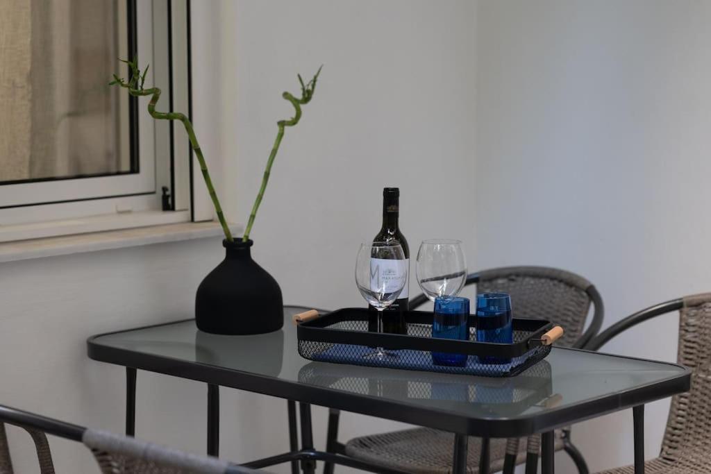 Stylish Abode Under Acropolis W/ Sunny Courtyard! Apartment Atena Exterior foto